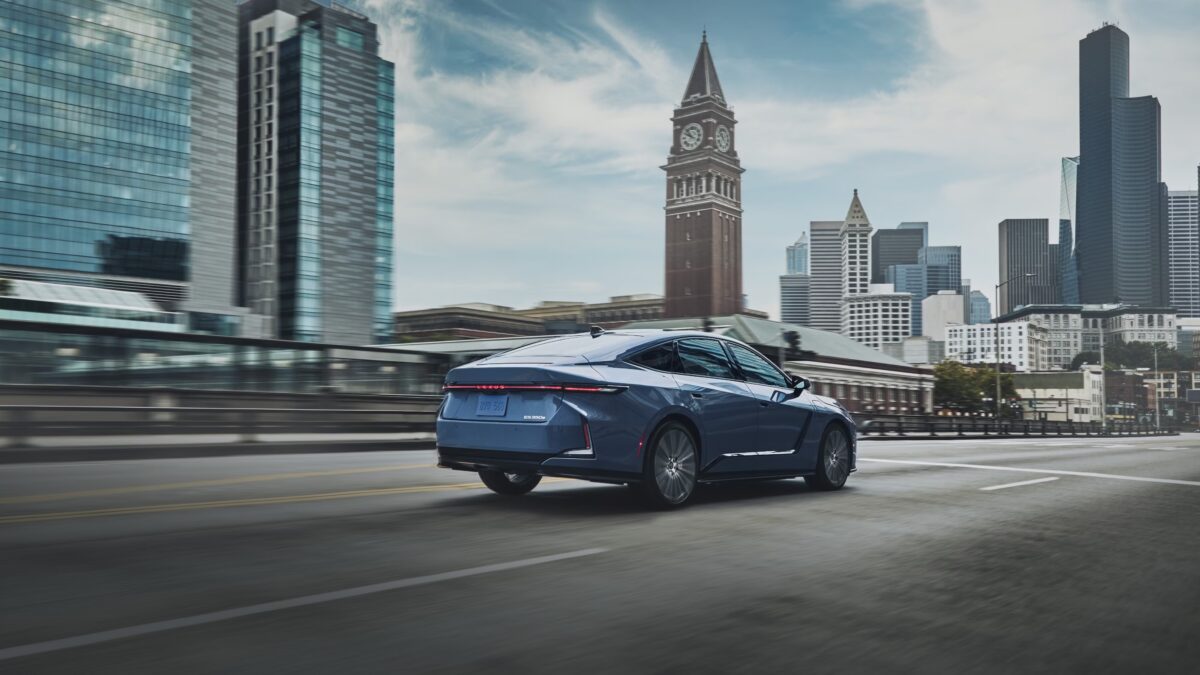 Lexus ES 2026: шесть обновлений и первая полностью электрическая версия