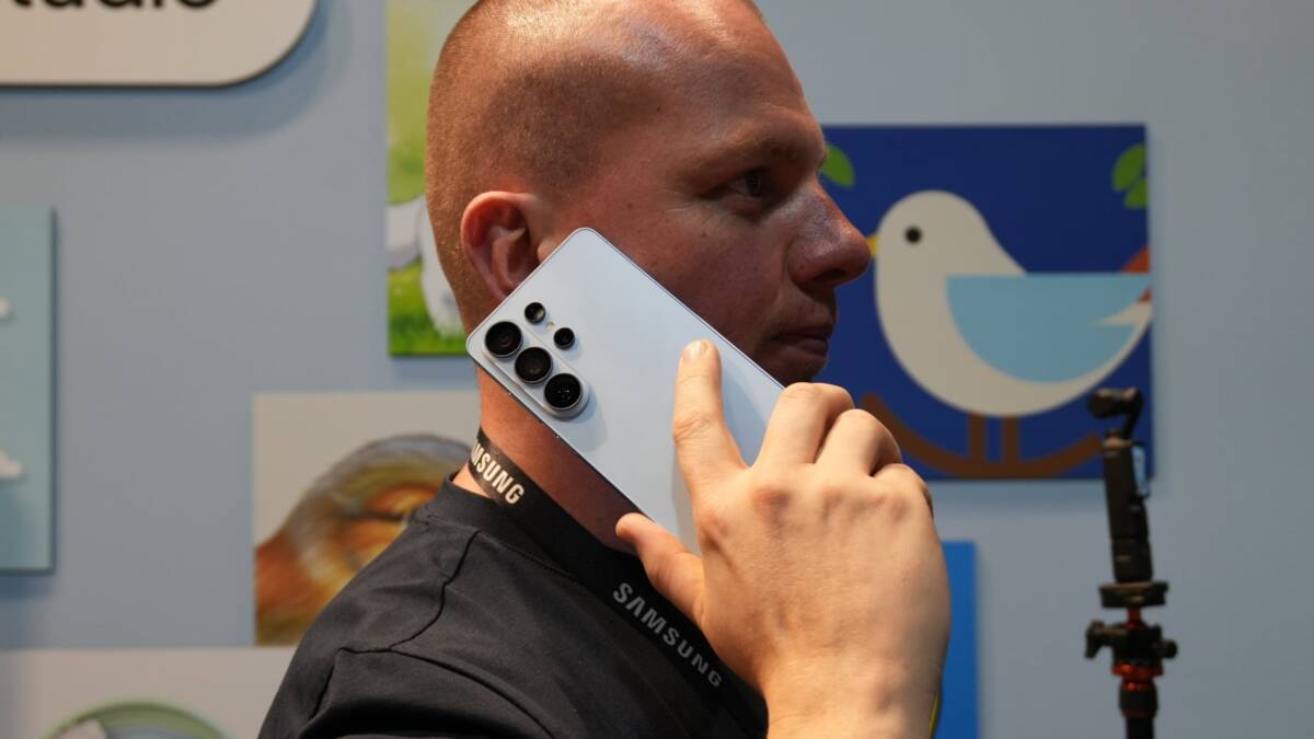 Самсунг начал доставку Galaxy S26 в Индии на день раньше срока