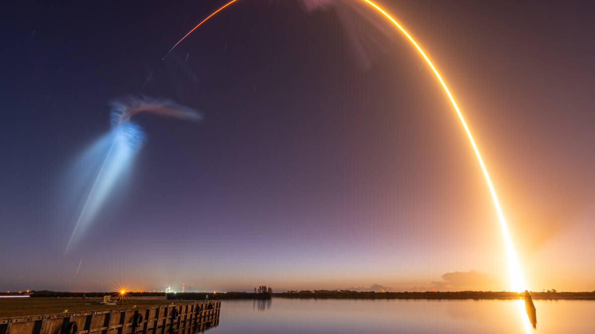 «Лучший запуск Starlink за всю историю»: зрелищные фото миссии Starlink 10-40 и амбиции SpaceX