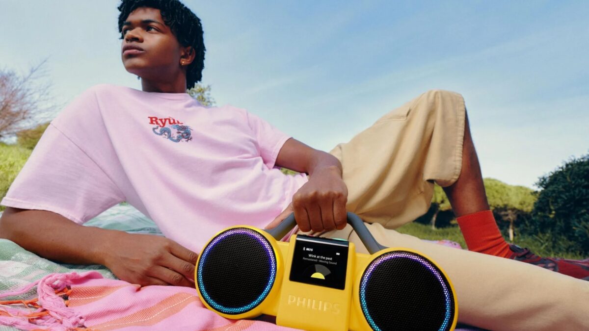 Philips показала две новых колонки из линейки Moving Sound