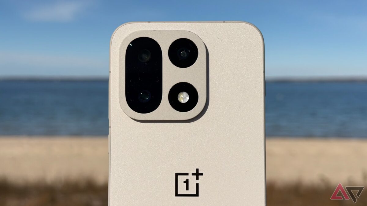 OnePlus ушёл из США, усилив застой Samsung и Google