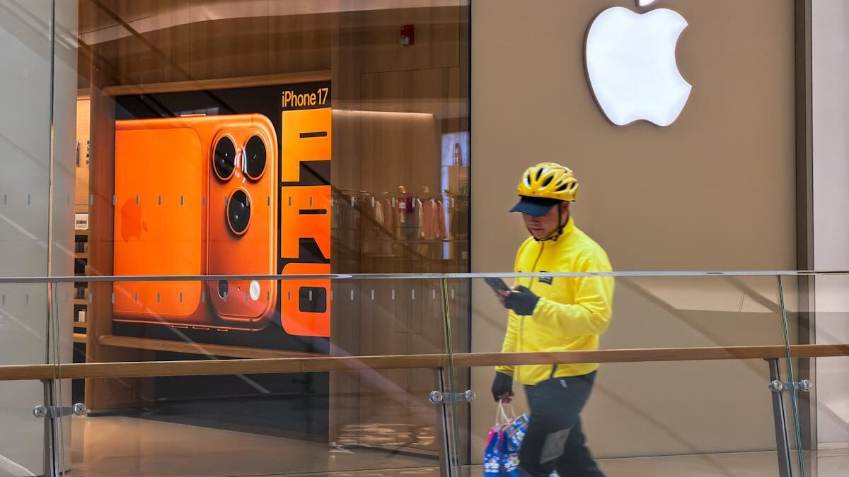 Apple может задержать складной iPhone из-за проблем с инженерией