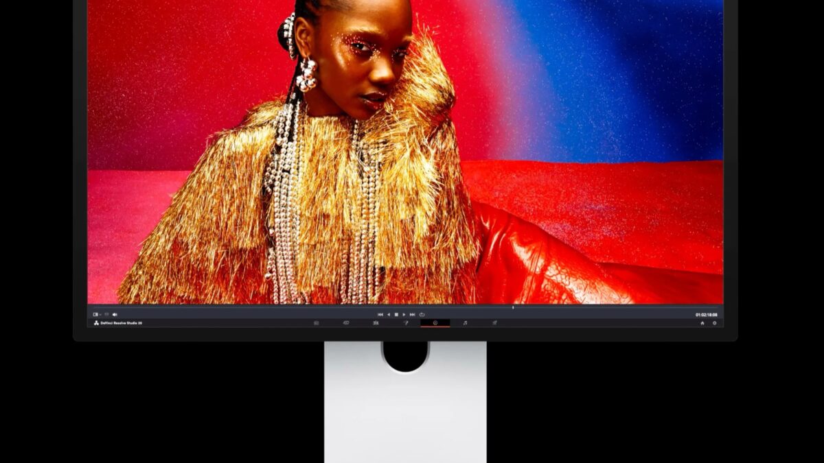 Apple снизила цену на Studio Display XDR с VESA-адаптером на $400