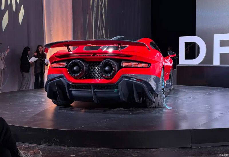 Dreame показала гиперкар с реактивными ускорителями