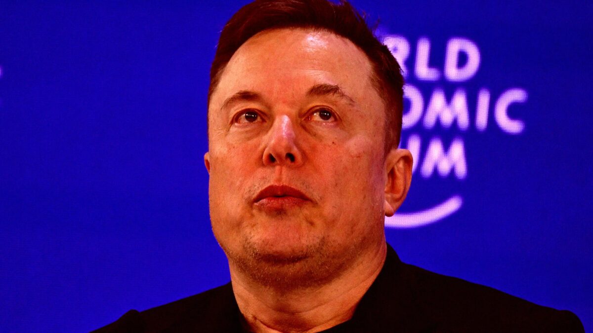 Илон Маск признал, что HW3 не тянет полный автопилот Tesla