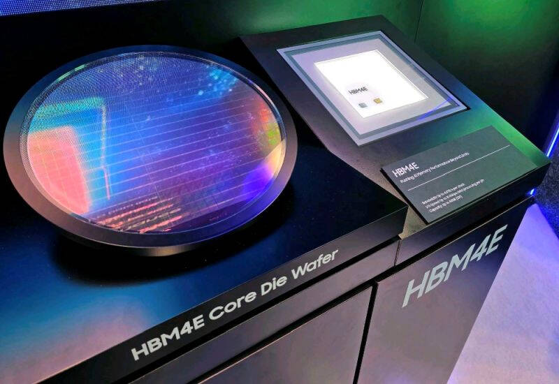 Samsung готовит первые образцы HBM4E в следующем месяце