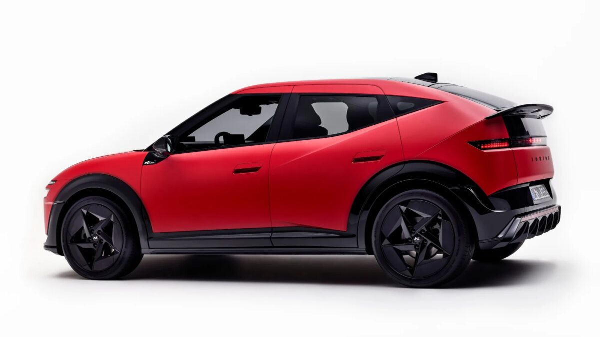 Hyundai Ioniq 3 обещает 496 км хода и 441 л багажника