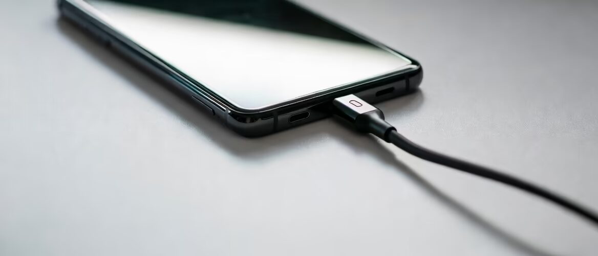 Ugreen Nexode 45 Вт: зарядка за 11 долларов и 49,5 г