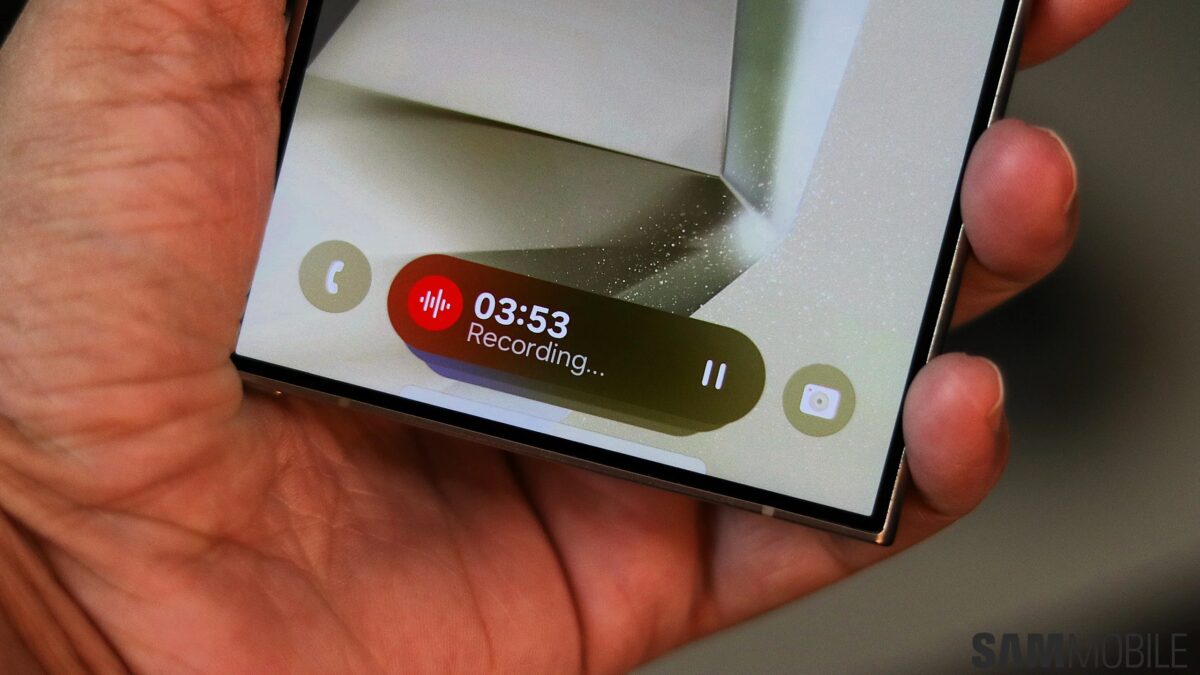 Китайские бренды копируют Now Bar из One UI