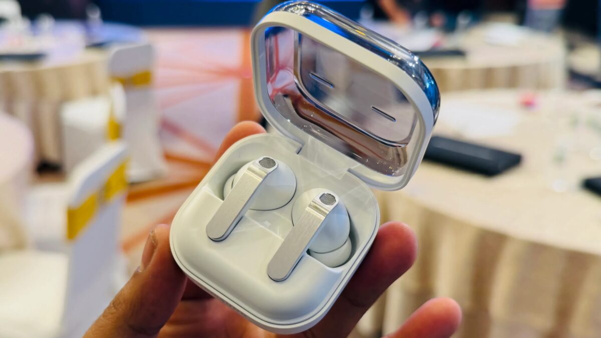 Samsung готовит наушники с костной проводимостью: что известно