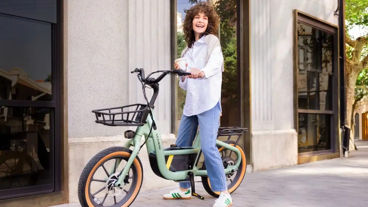 Segway начала продажи компактного грузового электровелосипеда Muxi
