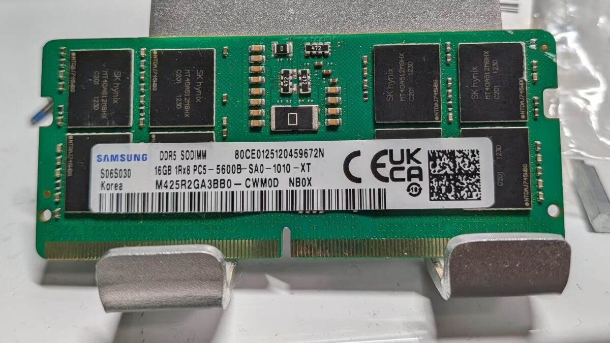 В Азии пошли фальшивые DDR5 с пластиковыми «чипами»