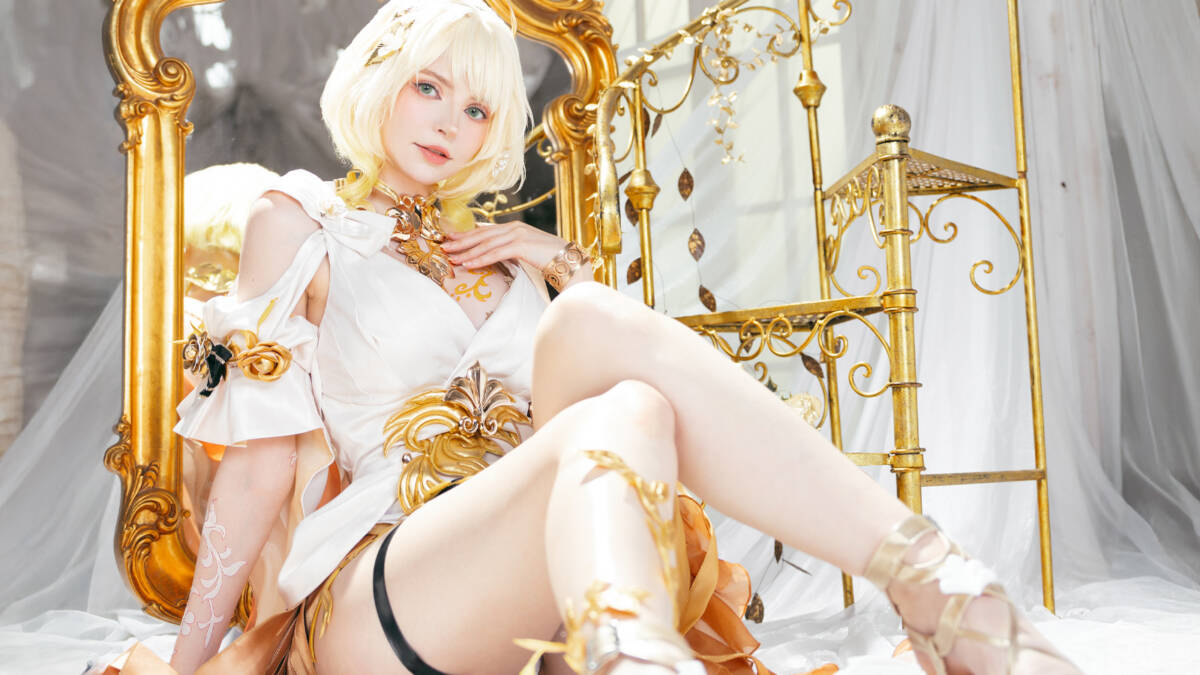 Аглая из Honkai: Star Rail — нежный и точный косплей от PeachMilky