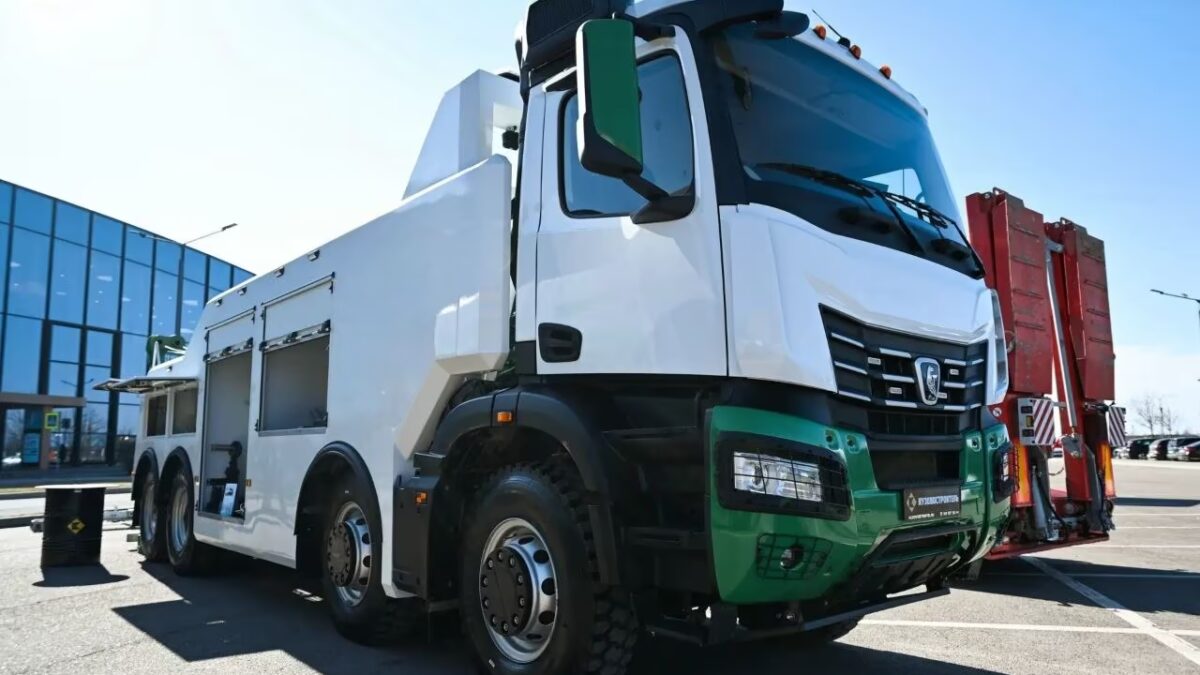 КАМАЗ выпустил эвакуатор грузоподъёмностью 60 тонн